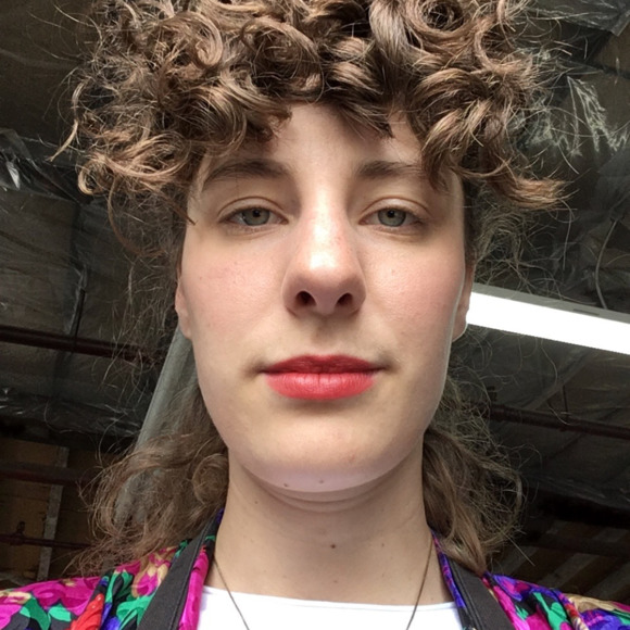 Meet your Posher, Angela - Picture 1 of 1